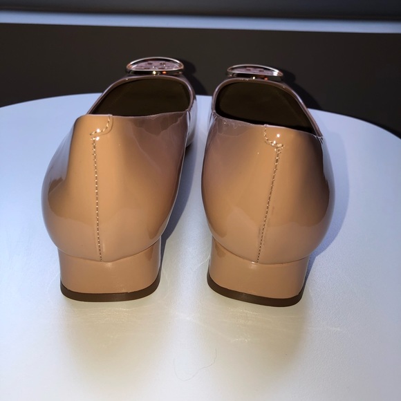 NEW!! Tory Burch Twiggie Flats in Light Oak - Picture 6 of 7